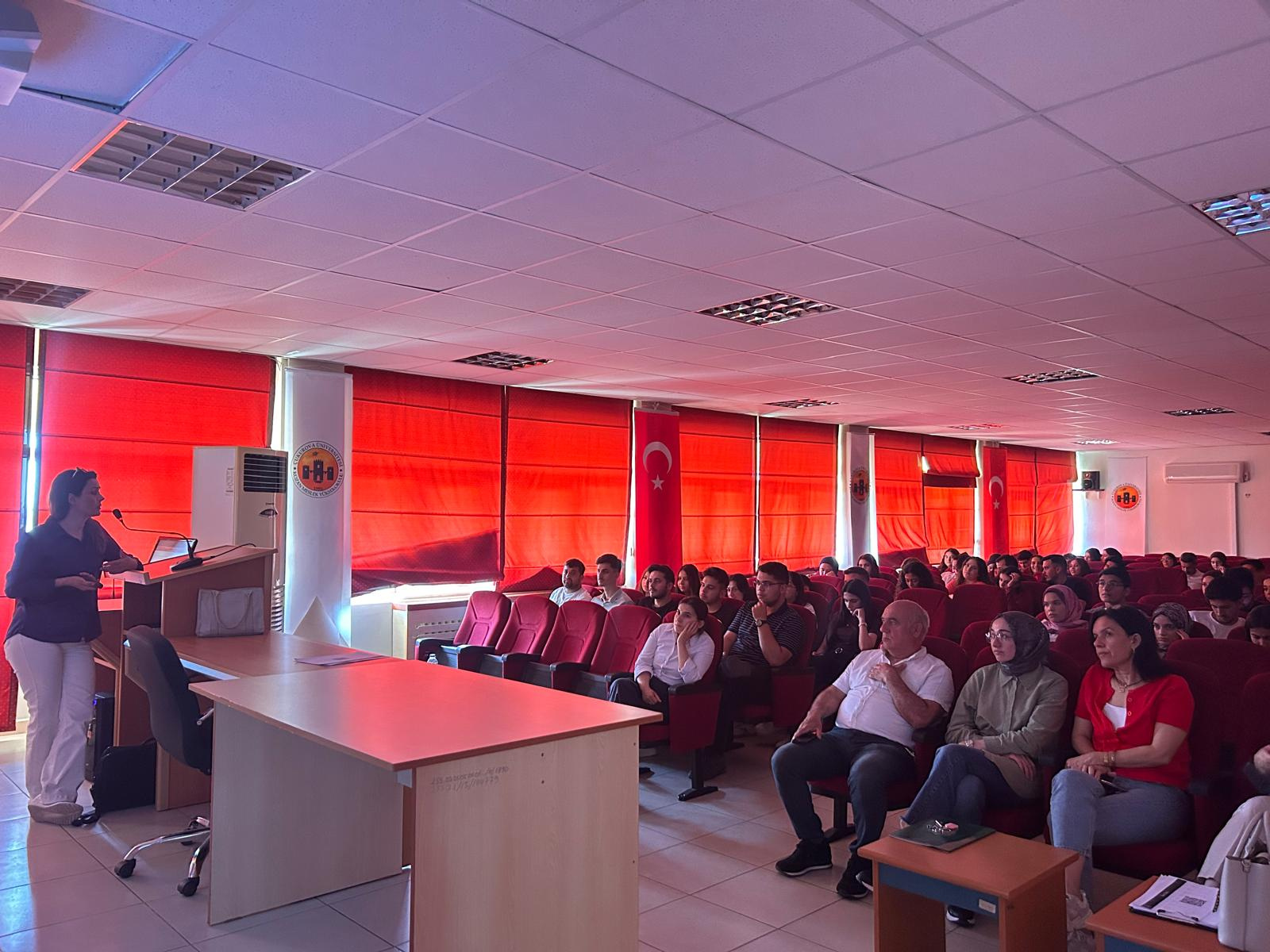 Kadına Yönelik Şiddetsiz Yaşam Konulu Seminer Yapıldı
