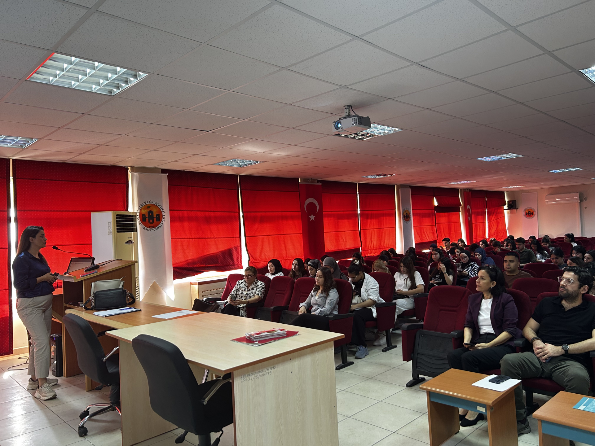 Saygılı Yaşam ve Güvenli İlişkiler Konulu Seminer Yapıldı